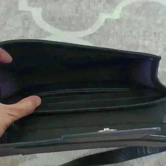 NWT Black Leather Crossbody Purse - Palm Leaf Applique made of Mayan Palms - Picture 10 of 10